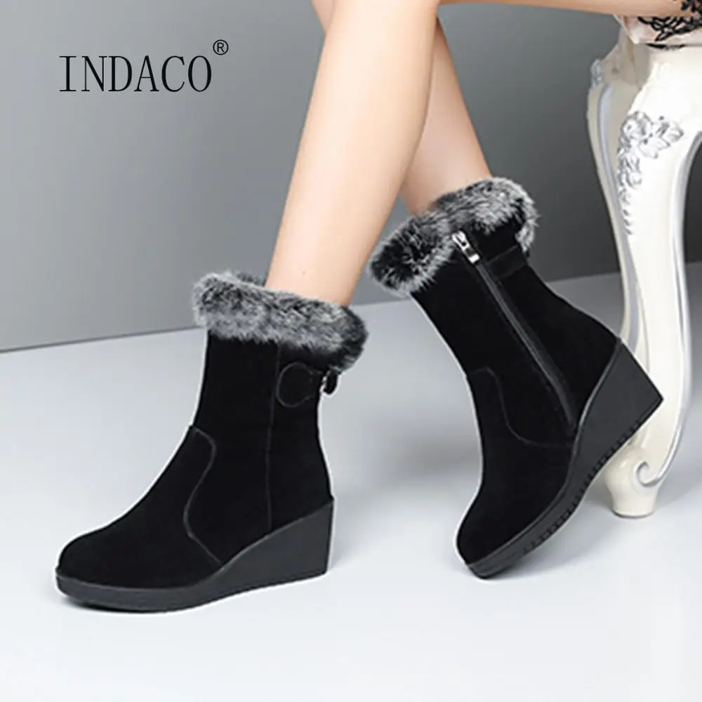 

2021 Новые женские ботинки зимние замшевые ботильоны для женщин черного цвета на меху, ботинки на танкетке женская теплая обувь