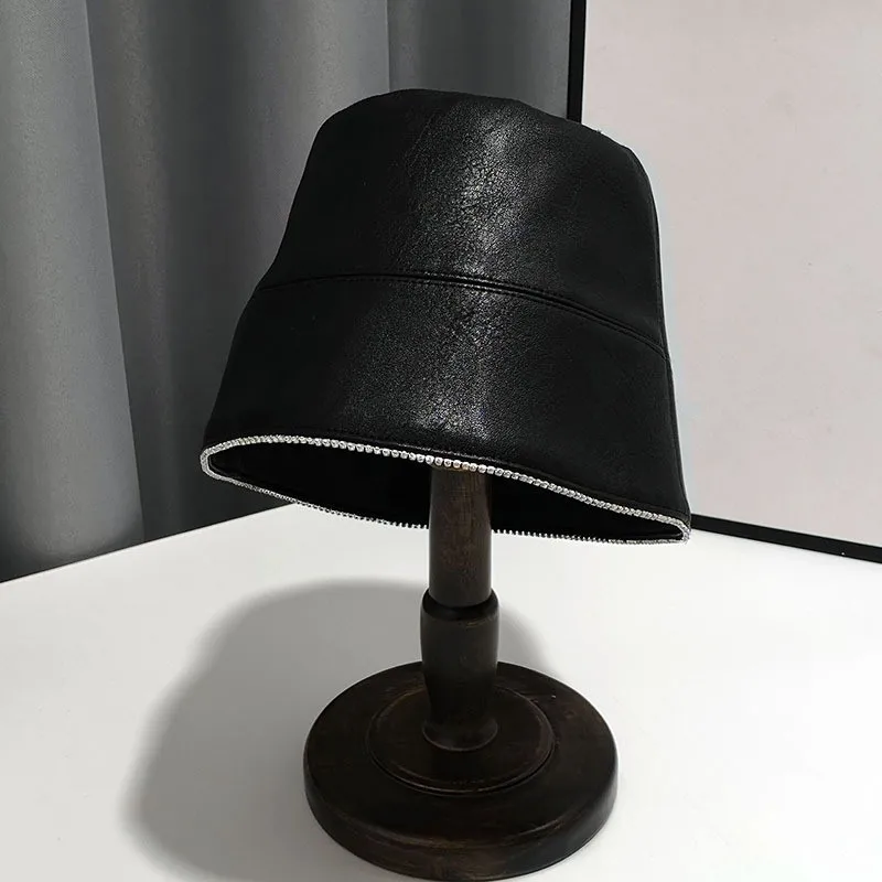 202008-meiohui fashion faux leather Shining rhinestone chain leisure lady bucket cap women fishermen hat
202008-meiohui fashion faux leather Shining rhinestone chain leisure lady bucket cap women fishermen hat