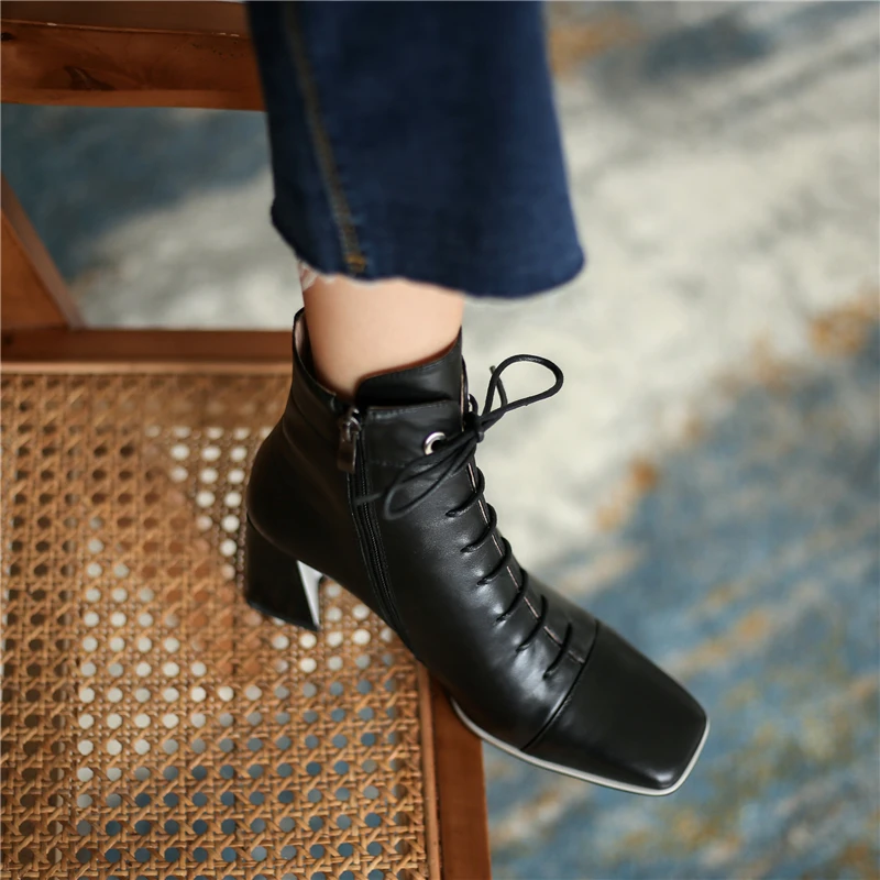 VERCONAS 2020 Female Basic Square Toe Ankle Boots For Women Genuine Leather High Heels Shoes Woman Concise New Narrow Band Boots
VERCONAS 2020 Female Basic Square Toe Ankle Boots For Women Genuine Leather High Heels Shoes Woman Concise New Narrow Band Boots