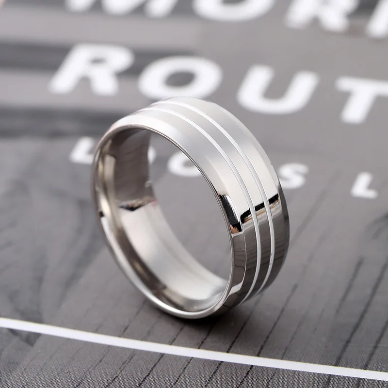 Fashionable and simple stainless steel couple ring Creative striped titanium steel ring Hot selling unisex jewelry
Fashionable and simple stainless steel couple ring Creative striped titanium steel ring Hot selling unisex jewelry