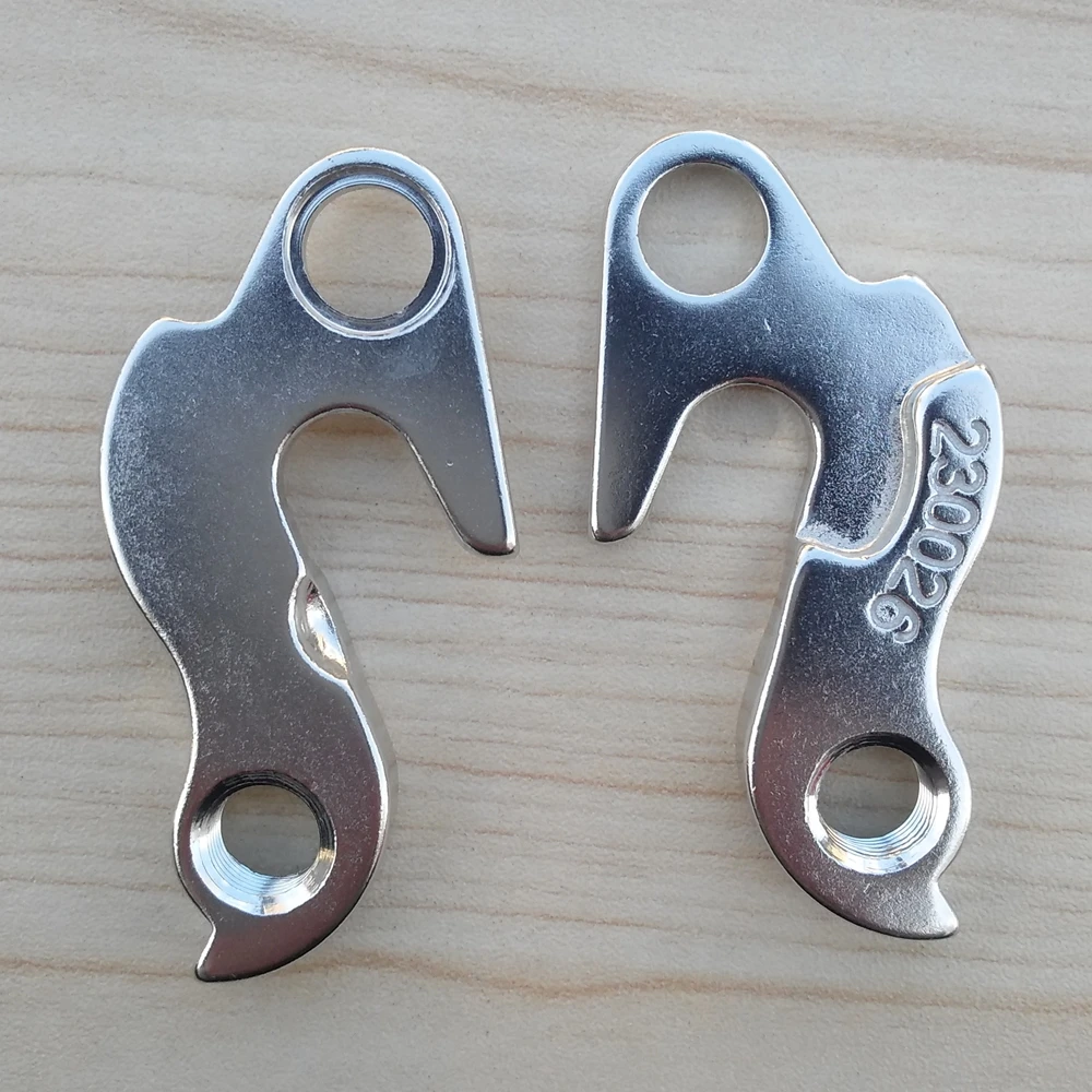 1pc Bicycle gear rear derailleur hanger mech dropout For SCHWINN HOT CHILII GARY FISHER KLEIN TREK #230026 TREK#265146 TREK84025 
1pc Bicycle gear rear derailleur hanger mech dropout For SCHWINN HOT CHILII GARY FISHER KLEIN TREK #230026 TREK#265146 TREK84025