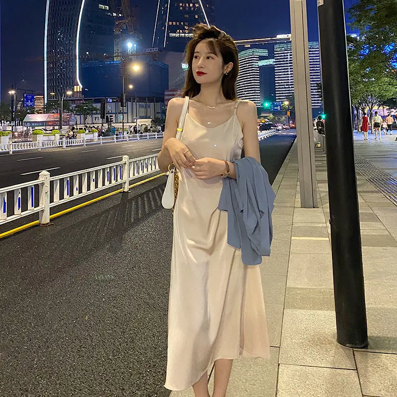 Summer 2021 New Solid Color Suspender Loose High Waist Party Wear Female Clothes Sexy Slim Fairy Forest Dress
Summer 2021 New Solid Color Suspender Loose High Waist Party Wear Female Clothes Sexy Slim Fairy Forest Dress