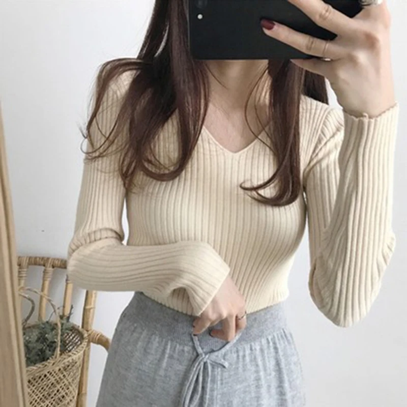 Women V-neck knitted Long-sleeved Slim-fitting Tight-fitting Warm Bottoming Shirt Top Trendy Retro Pullover Slimming Sweater
Women V-neck knitted Long-sleeved Slim-fitting Tight-fitting Warm Bottoming Shirt Top Trendy Retro Pullover Slimming Sweater
