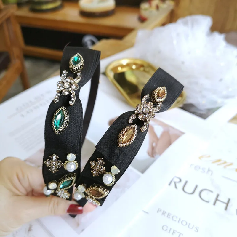 Korea Luxury Colorful Rhinestone Hairbands Women Fashion Black Bowknot Headband Lady Court Baroque Headwear Hair Accessories
Korea Luxury Colorful Rhinestone Hairbands Women Fashion Black Bowknot Headband Lady Court Baroque Headwear Hair Accessories