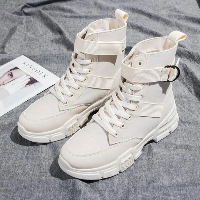 Women'scanvas casual sneakers; winter sneakers with fur; warm women's shoes; women's shoes with lacing; women's shoes on boots
Women'scanvas casual sneakers; winter sneakers with fur; warm women's shoes; women's shoes with lacing; women's shoes on boots