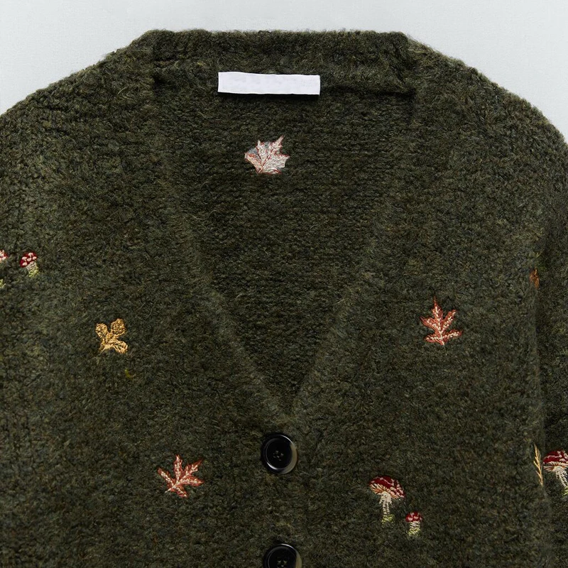 ZAAHONEW New Autumn Winter Women Cardigan Embroidery Long Sleeves V-Neck Ribbed Elegant Sweater Coat Female
ZAAHONEW New Autumn Winter Women Cardigan Embroidery Long Sleeves V-Neck Ribbed Elegant Sweater Coat Female