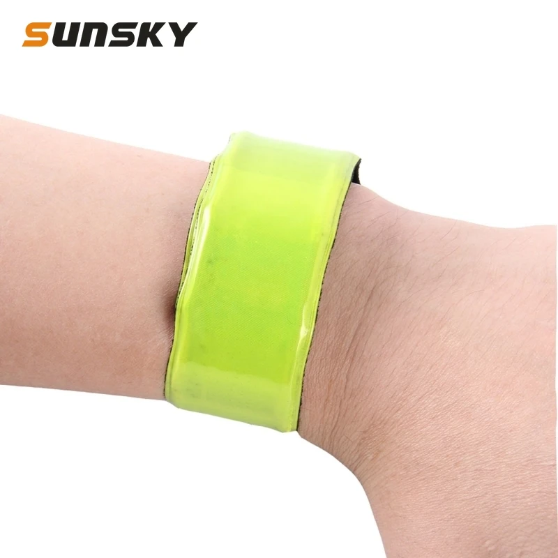 Anti Wandered Wristband Roadway Safety Car Kit with Car Charger Car Accessories
Anti Wandered Wristband Roadway Safety Car Kit with Car Charger Car Accessories