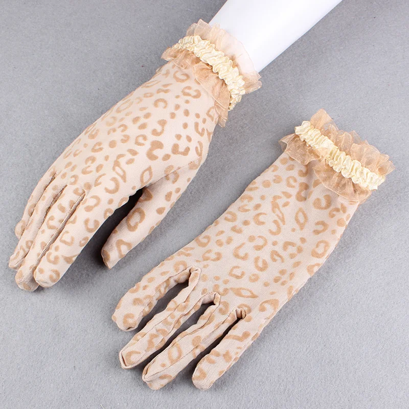 Summer Lace Gloves thin leopard print sexy black women short driving sunscreen etiquette cover scar wedding autumn
Summer Lace Gloves thin leopard print sexy black women short driving sunscreen etiquette cover scar wedding autumn