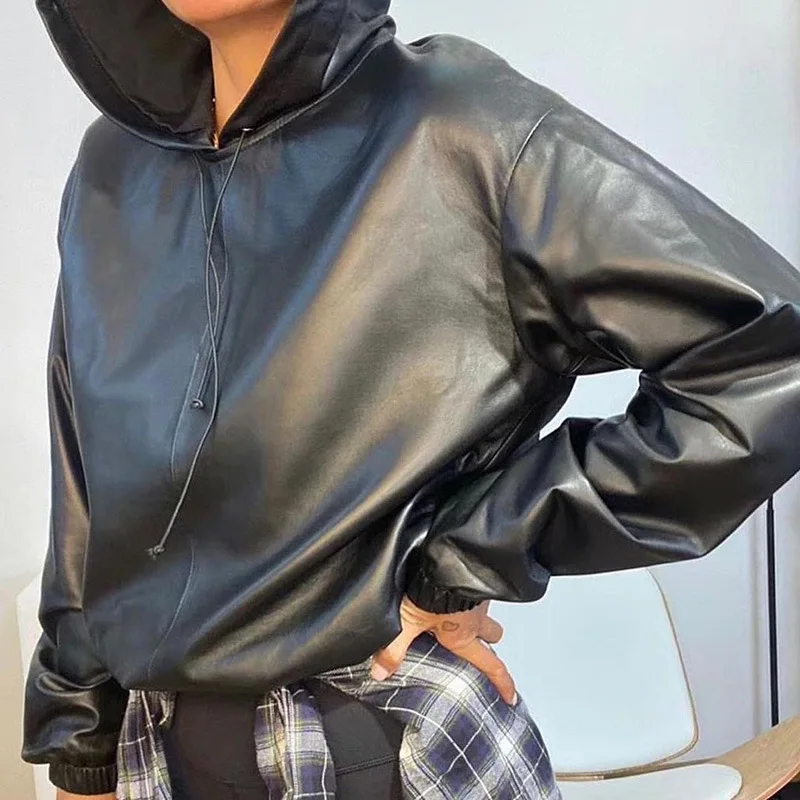 Faux Leather PU Hoodies Women Casual Harajuku Punk Sweatshirt Women Long Sleeve Pullover Autumn Winter Streetwear
Faux Leather PU Hoodies Women Casual Harajuku Punk Sweatshirt Women Long Sleeve Pullover Autumn Winter Streetwear