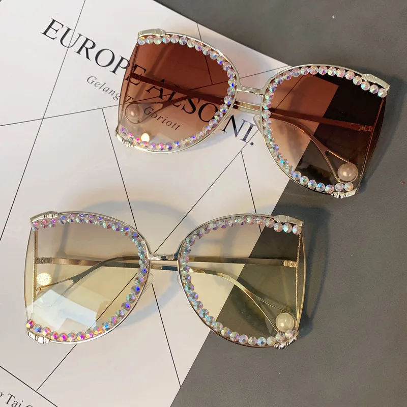 2022 Sunglasses Women Oversized Bling Diamond Fashion Design Sun glasses Ladies Luxury Glasses Vintage Shades Bulk Oculos
2022 Sunglasses Women Oversized Bling Diamond Fashion Design Sun glasses Ladies Luxury Glasses Vintage Shades Bulk Oculos