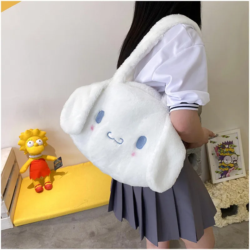 Western style autumn and winter plush bag 2021 new female fashion Korean cute shoulder bag children's white dog handbag
Western style autumn and winter plush bag 2021 new female fashion Korean cute shoulder bag children's white dog handbag