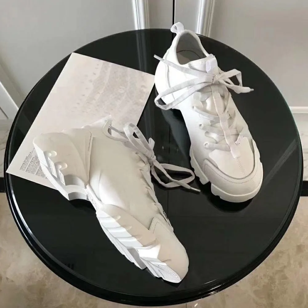 Top Quality Spring Summer Designer Casual Shoes Fashion Flowers Sports Woman Shoes Printing Lace Thick Bottom
Top Quality Spring Summer Designer Casual Shoes Fashion Flowers Sports Woman Shoes Printing Lace Thick Bottom