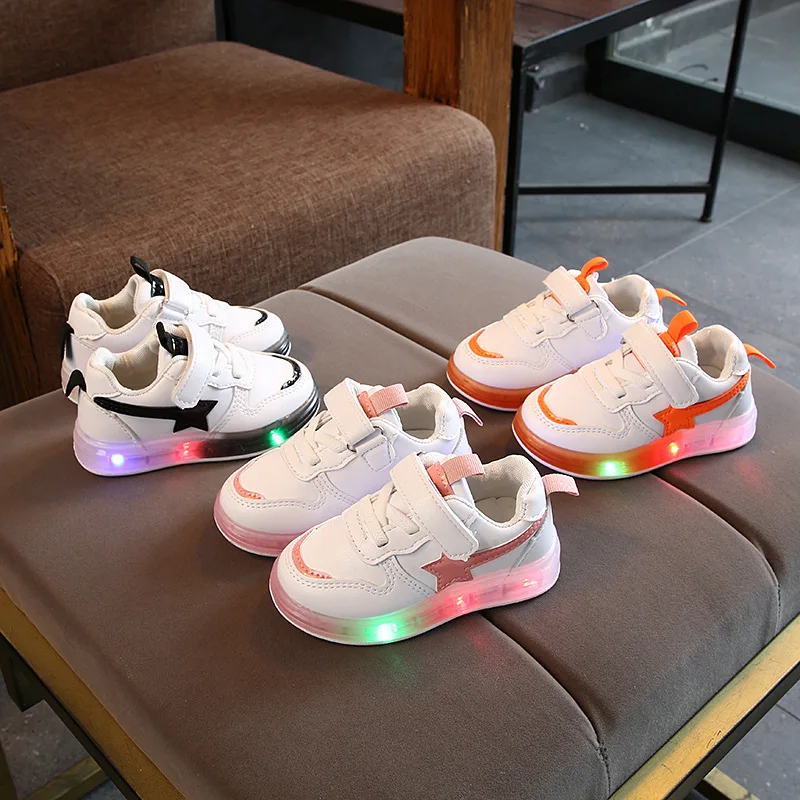 2021 High quality LED Lighting Children Shoes Glowing Fashion Kids Sneakers Cool Hot Sales Baby Girls Boys Toddler Infant Tennis
2021 High quality LED Lighting Children Shoes Glowing Fashion Kids Sneakers Cool Hot Sales Baby Girls Boys Toddler Infant Tennis