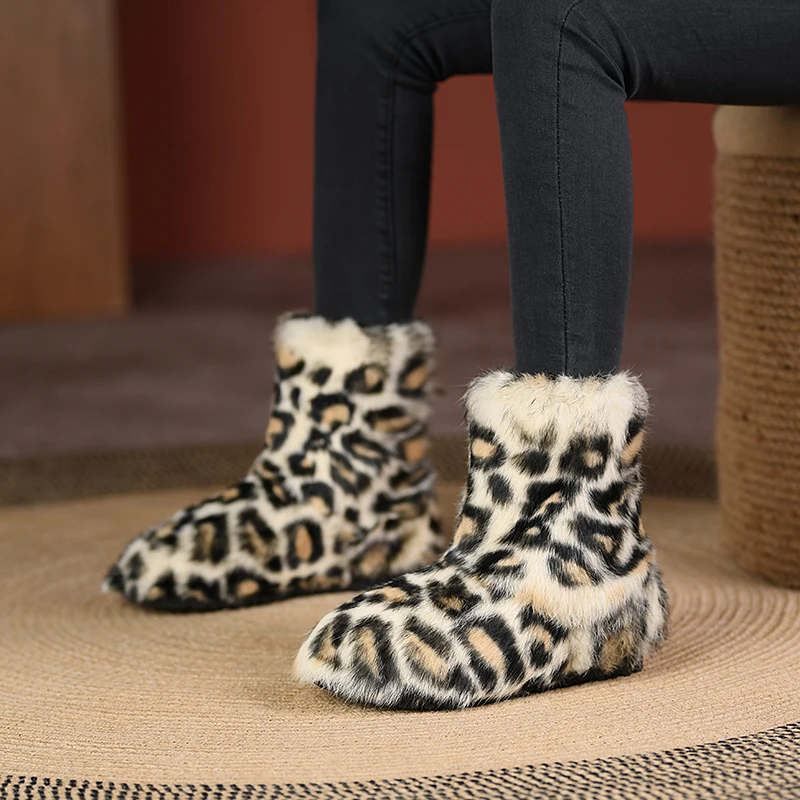 MKKHOU Fashion Short Boots Women's New Lamb Wool Flat-Bottomed Leopard Boots Comfortable Winter Plus Velvet Warm Boots
MKKHOU Fashion Short Boots Women's New Lamb Wool Flat-Bottomed Leopard Boots Comfortable Winter Plus Velvet Warm Boots