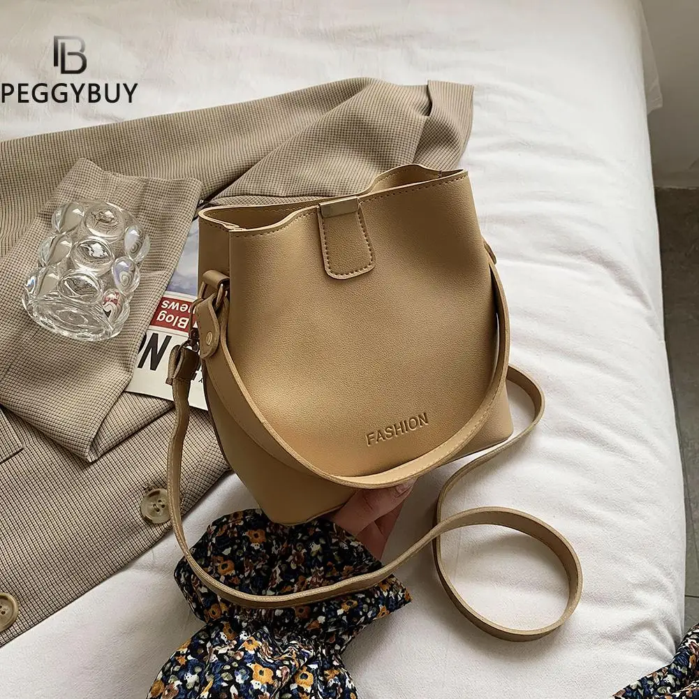 casual wide strap buckets bag designer women shoulder bags luxury pu crossbody bag large capacity messenger bag simply purses
casual wide strap buckets bag designer women shoulder bags luxury pu crossbody bag large capacity messenger bag simply purses