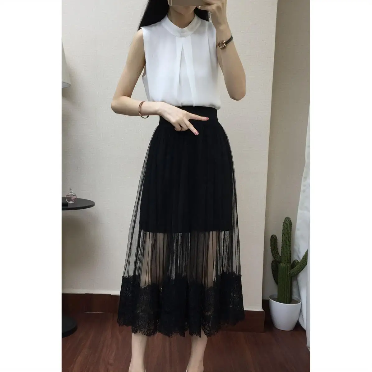 Fairy skirt net skirt medium length gauze skirt pleated skirt summer net skirt girl skirt spring and Autumn
Fairy skirt net skirt medium length gauze skirt pleated skirt summer net skirt girl skirt spring and Autumn