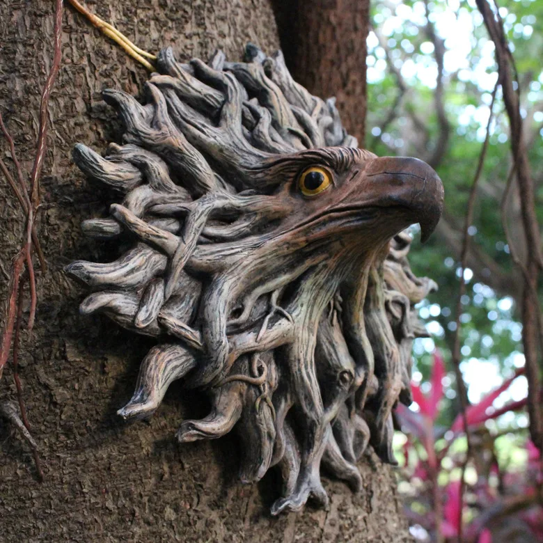 Eagle Head Statue Simulation Animals Resin Crafts Tree Hanging Ornament For Outdoor Garden Courtyard He
Eagle Head Statue Simulation Animals Resin Crafts Tree Hanging Ornament For Outdoor Garden Courtyard He