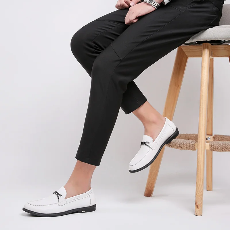 Men Wedding Shoes black white slip on Emebroidered Loafers outdoor Fashionable Nightclub Party Shoes men Zapatos Hombre 
Men Wedding Shoes black white slip on Emebroidered Loafers outdoor Fashionable Nightclub Party Shoes men Zapatos Hombre