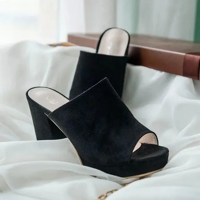 Solid Slippers Soft Leather Summer Women Slippers 10cm High Heels Open Toe Shoes Woman Casual Mules Suede Outside Slides
Solid Slippers Soft Leather Summer Women Slippers 10cm High Heels Open Toe Shoes Woman Casual Mules Suede Outside Slides