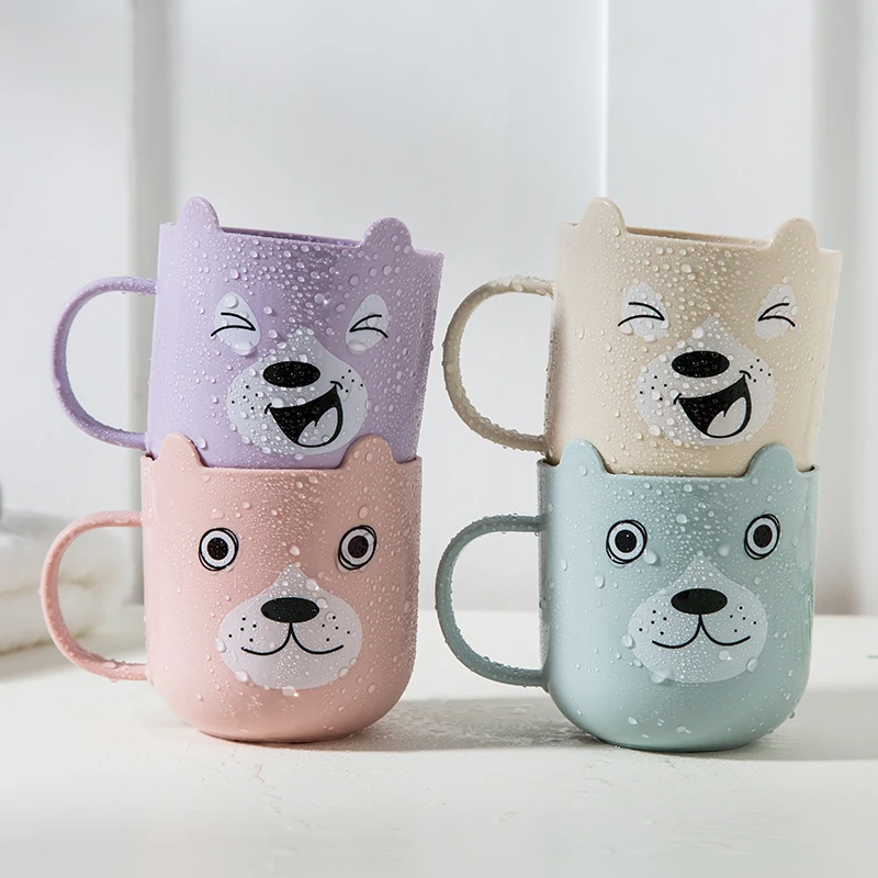 Kids Cute Funny Anime Pattern Plastic Toothbrush Cups With Handle High Quality Homeclassic Cartoon Couple Brush Gargling Cups
Kids Cute Funny Anime Pattern Plastic Toothbrush Cups With Handle High Quality Homeclassic Cartoon Couple Brush Gargling Cups