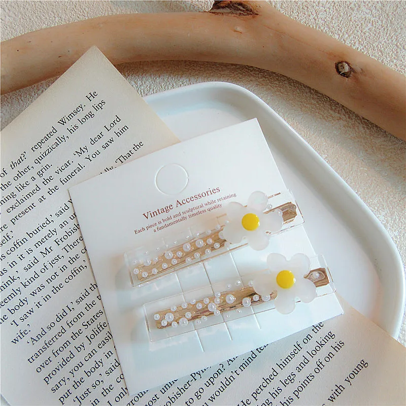 Ретро Прозрачная заколка с маргариткой, простая металлическая заколка для волос с холодным ветром и жемчугом, красная сетчатая заколка для ... 
Ретро Прозрачная заколка с маргариткой, простая металлическая заколка для волос с холодным ветром и жемчугом, красная сетчатая заколка для ...