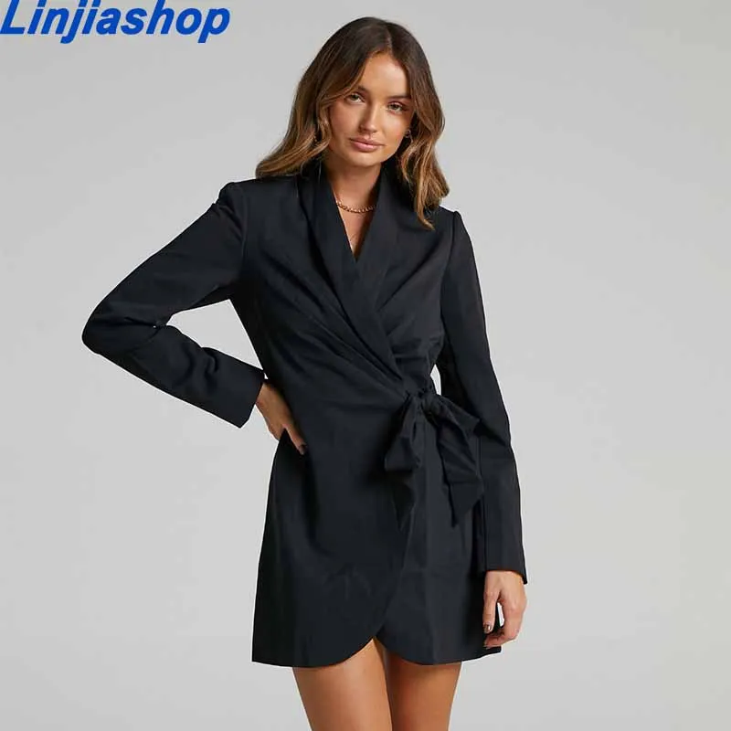 Женский блейзер с длинным рукавом, осенний Черный блейзер с отложным воротником 
Женский блейзер с длинным рукавом, осенний Черный блейзер с отложным воротником