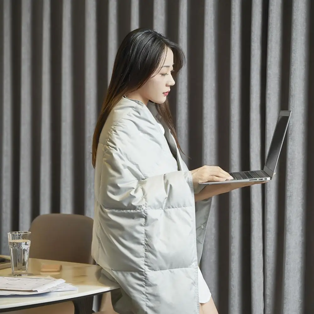 Youpin YUYUEHOME Portable Light Down Blanket Warm Cold-proof Wearable TV Down Blanket Multifunctional Duck Down Blanket Travel 
Youpin YUYUEHOME Portable Light Down Blanket Warm Cold-proof Wearable TV Down Blanket Multifunctional Duck Down Blanket Travel