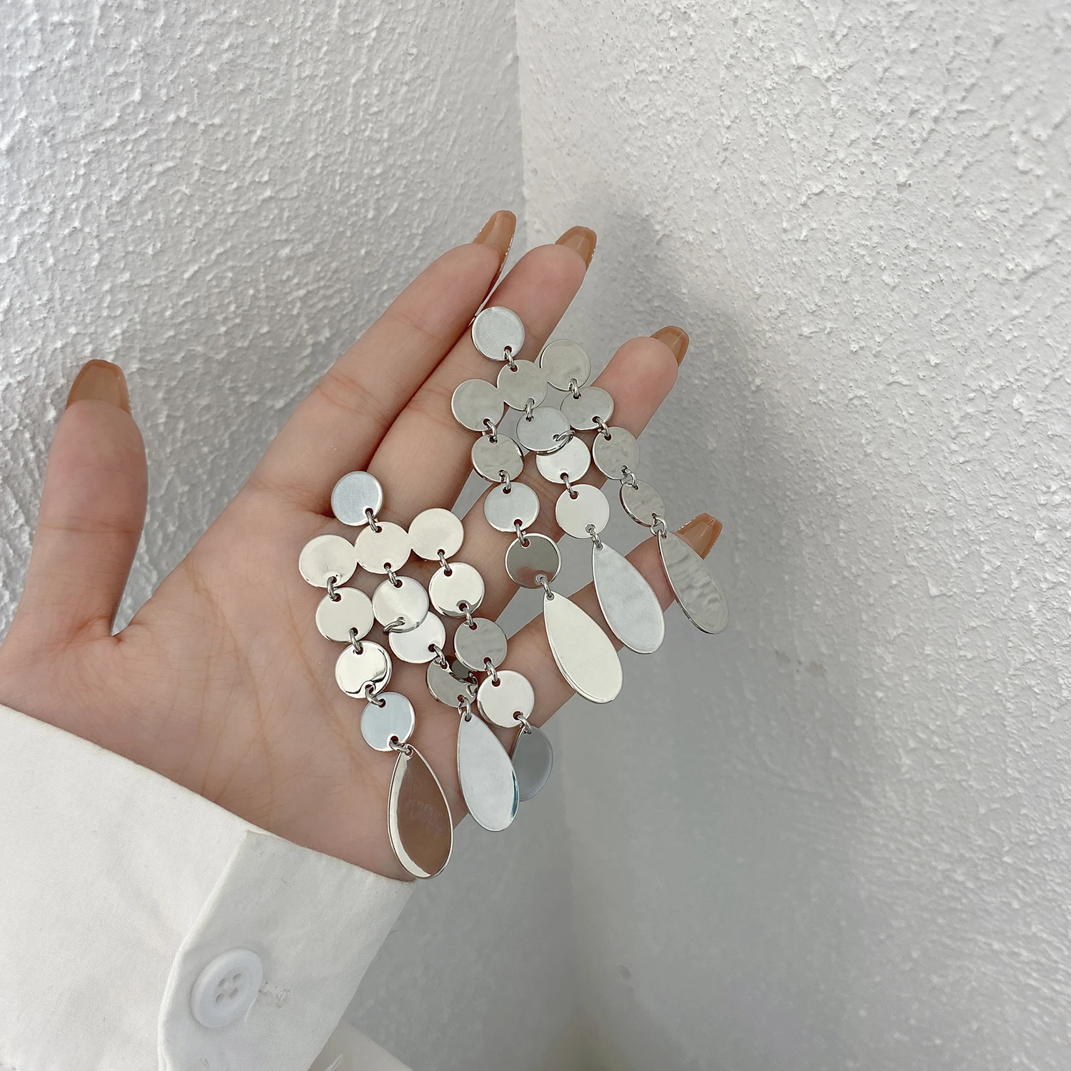 Flashbuy Punk Silver Color Geometric Long Earrings for Women New Vintage Wafer Unusual Earrings Fashion Jewelry
Flashbuy Punk Silver Color Geometric Long Earrings for Women New Vintage Wafer Unusual Earrings Fashion Jewelry