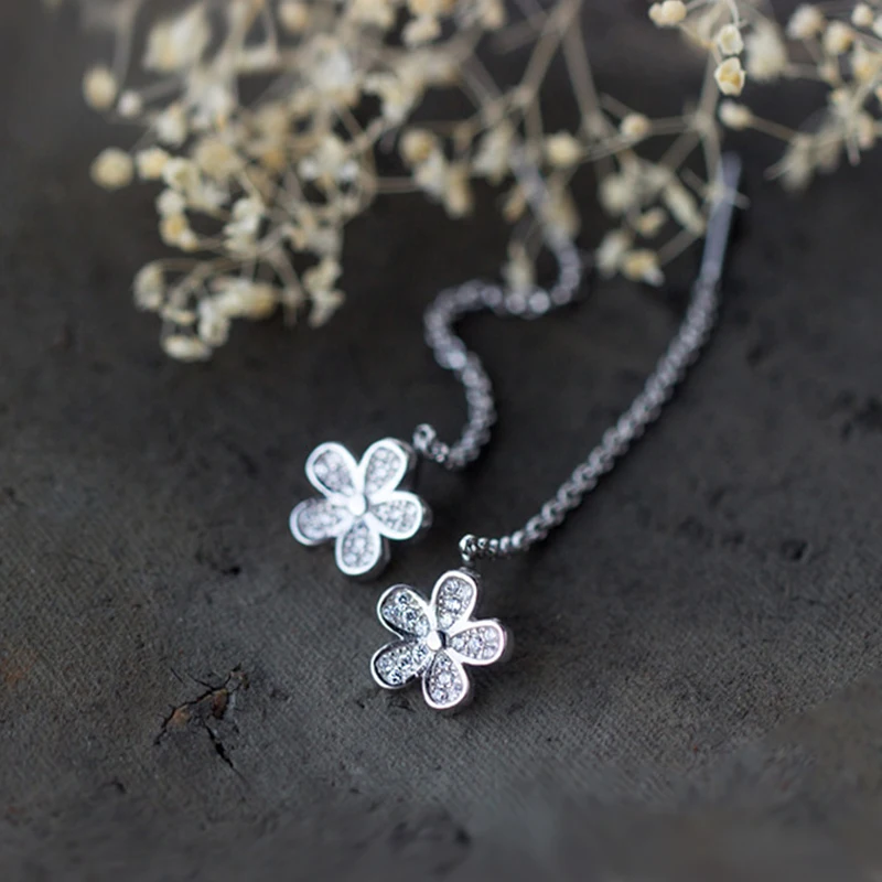 Trustdavis Genuine 925 Sterling Silver Fashion Sweet Flower Dazzling CZ Linked Ear Line For Women Wedding Fine Jewelry DB044
Trustdavis Genuine 925 Sterling Silver Fashion Sweet Flower Dazzling CZ Linked Ear Line For Women Wedding Fine Jewelry DB044