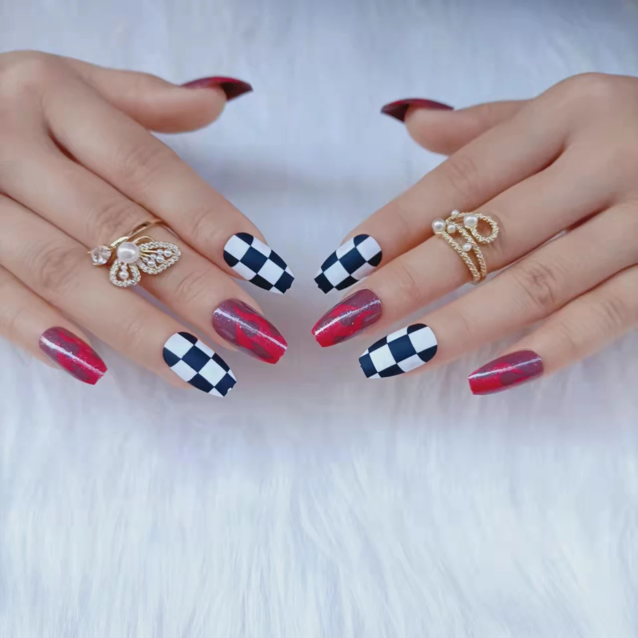 2022 Plaid Short Ballet Nail Detachable Nail Patch Fake Nail Patch Nail Sticker Wearing Nail Finished Product
2022 Plaid Short Ballet Nail Detachable Nail Patch Fake Nail Patch Nail Sticker Wearing Nail Finished Product