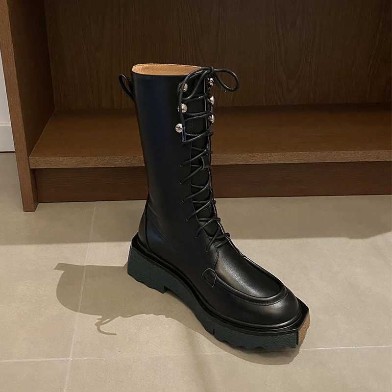 Woman Platform Boots Ladies Shoes Thick Bottom Motorcycle Punk Short Boots Cow Leather Women Shoe Street Style Neutral botas
Woman Platform Boots Ladies Shoes Thick Bottom Motorcycle Punk Short Boots Cow Leather Women Shoe Street Style Neutral botas