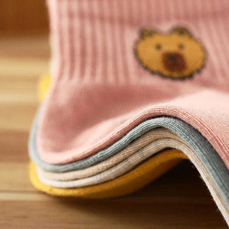 1 Pair Girls Cartoon Socks Cartoon Bear Spring Autumn Cotton Breathable Keep Warm Floor Anti-skid Girls Socks Short Hosiery
1 Pair Girls Cartoon Socks Cartoon Bear Spring Autumn Cotton Breathable Keep Warm Floor Anti-skid Girls Socks Short Hosiery