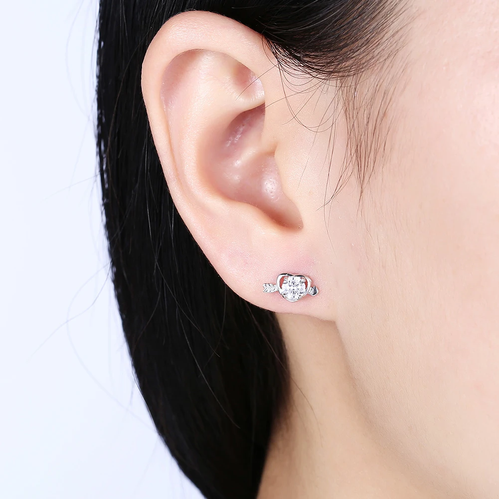 ZEMIOR Real Sterling Silver 925 Jewelry Heart Earrings Women Exquisite Cubic Zirconia Stud Earring Anniversary Romantic Gift
ZEMIOR Real Sterling Silver 925 Jewelry Heart Earrings Women Exquisite Cubic Zirconia Stud Earring Anniversary Romantic Gift