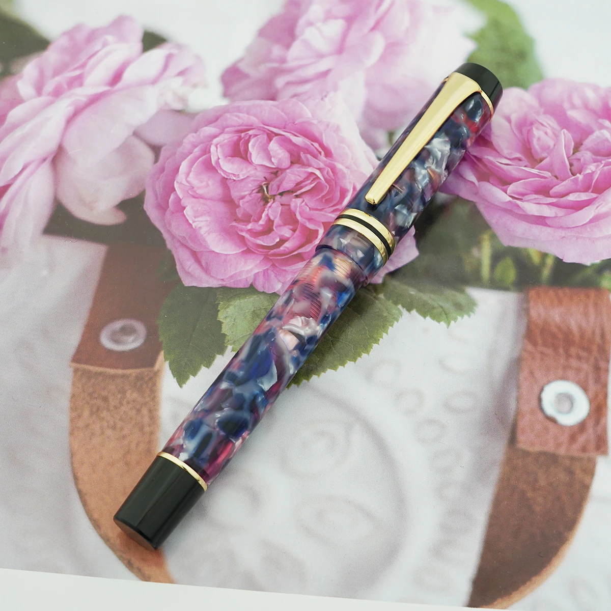 Kaigelu 316 Marble Purple Celluloid Fountain Pen,EF/F/M Medium Nib Beautiful Pattern Ink Pen Writing Gift for Office Business 
Kaigelu 316 Marble Purple Celluloid Fountain Pen,EF/F/M Medium Nib Beautiful Pattern Ink Pen Writing Gift for Office Business