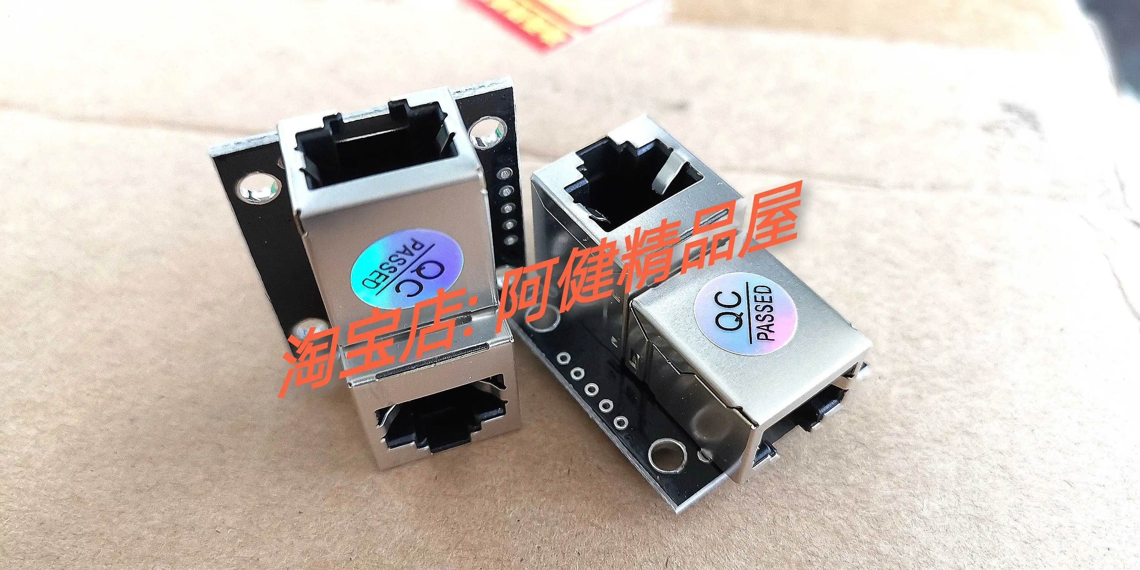 Rj45 Straight-through Docking Network Port Vertical to Horizontal 90 Degree Video Surveillance Network Cable Extension Connector
Rj45 Straight-through Docking Network Port Vertical to Horizontal 90 Degree Video Surveillance Network Cable Extension Connector