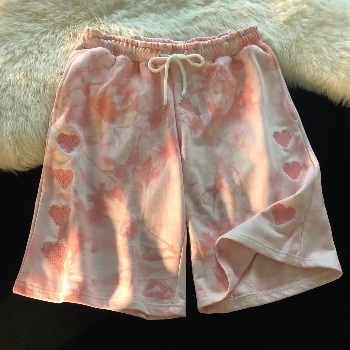 Shorts Women Casual Tie Dye Hheart Embroidery High Waist Harajuku Short Summer Loose Bottoms Plus Size Streetwear Female Shorts
Shorts Women Casual Tie Dye Hheart Embroidery High Waist Harajuku Short Summer Loose Bottoms Plus Size Streetwear Female Shorts