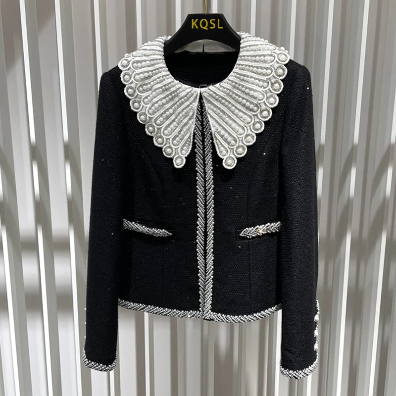 Vintage Pearls Beading Collar Tweed Jacket Autumn Winter Short Black Wool Winter Coat Women 2021 Korean Fashion Streetwear
Vintage Pearls Beading Collar Tweed Jacket Autumn Winter Short Black Wool Winter Coat Women 2021 Korean Fashion Streetwear