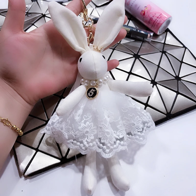Rabbit High-end Leather Female Cute Keychain Male Car Keychain Female Personality Backpack Pendant Couple Gift Jewelry Trendy
Rabbit High-end Leather Female Cute Keychain Male Car Keychain Female Personality Backpack Pendant Couple Gift Jewelry Trendy