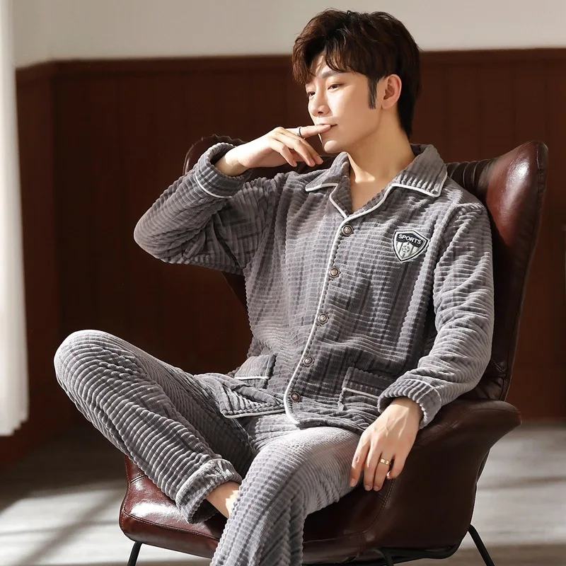 Pigiama Uomo Men's Pajamas Spring Coral Velvet Thickening Plus Velvet Flannel Warm Winter Suit Can Be Worn Outside Sommeil Tops
Pigiama Uomo Men's Pajamas Spring Coral Velvet Thickening Plus Velvet Flannel Warm Winter Suit Can Be Worn Outside Sommeil Tops