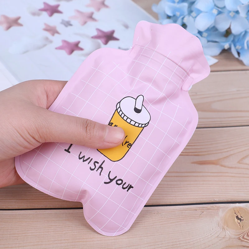 1Pcs Mini Hot Water Bottles Cute Cartoon Hand Warm Hot Water bags Portable Hand Warmer Girls Pocket Hand Feet Hot Water Bags
1Pcs Mini Hot Water Bottles Cute Cartoon Hand Warm Hot Water bags Portable Hand Warmer Girls Pocket Hand Feet Hot Water Bags