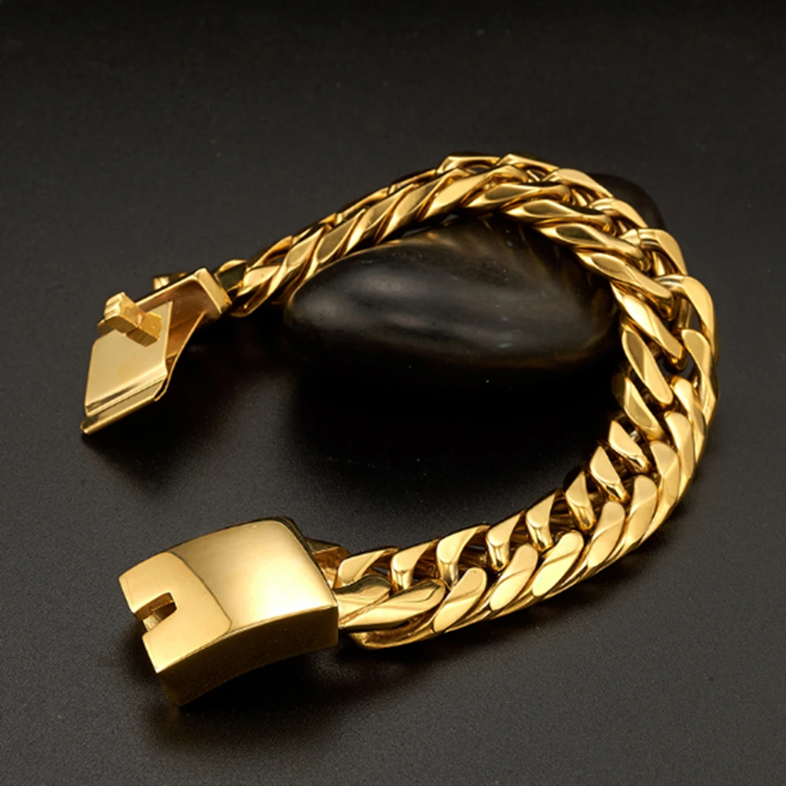 Fashion 16mm Wide Stainless Steel Gold Cuban Curb Link Chain Necklace Or Bracelet for Men Male Colar Jewelry 7-40 inches Choose
Fashion 16mm Wide Stainless Steel Gold Cuban Curb Link Chain Necklace Or Bracelet for Men Male Colar Jewelry 7-40 inches Choose