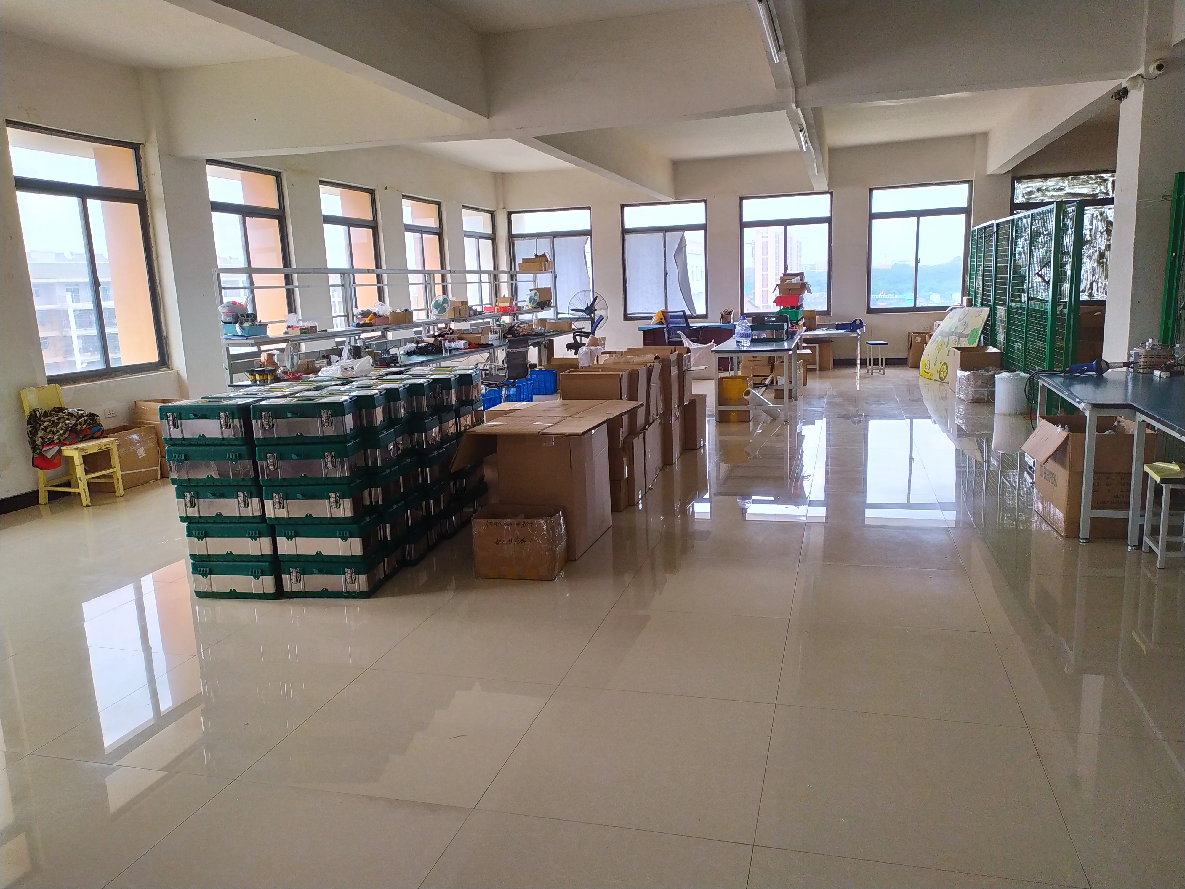 HKBST 2000W plastic welder hot air welding gun is more higher temperature very good to welding plastic and waterproof membrane 
HKBST 2000W plastic welder hot air welding gun is more higher temperature very good to welding plastic and waterproof membrane