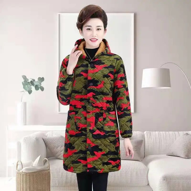 Middle aged and old women's cotton padded jacket with plush and thickened cotton padded jacket
Middle aged and old women's cotton padded jacket with plush and thickened cotton padded jacket