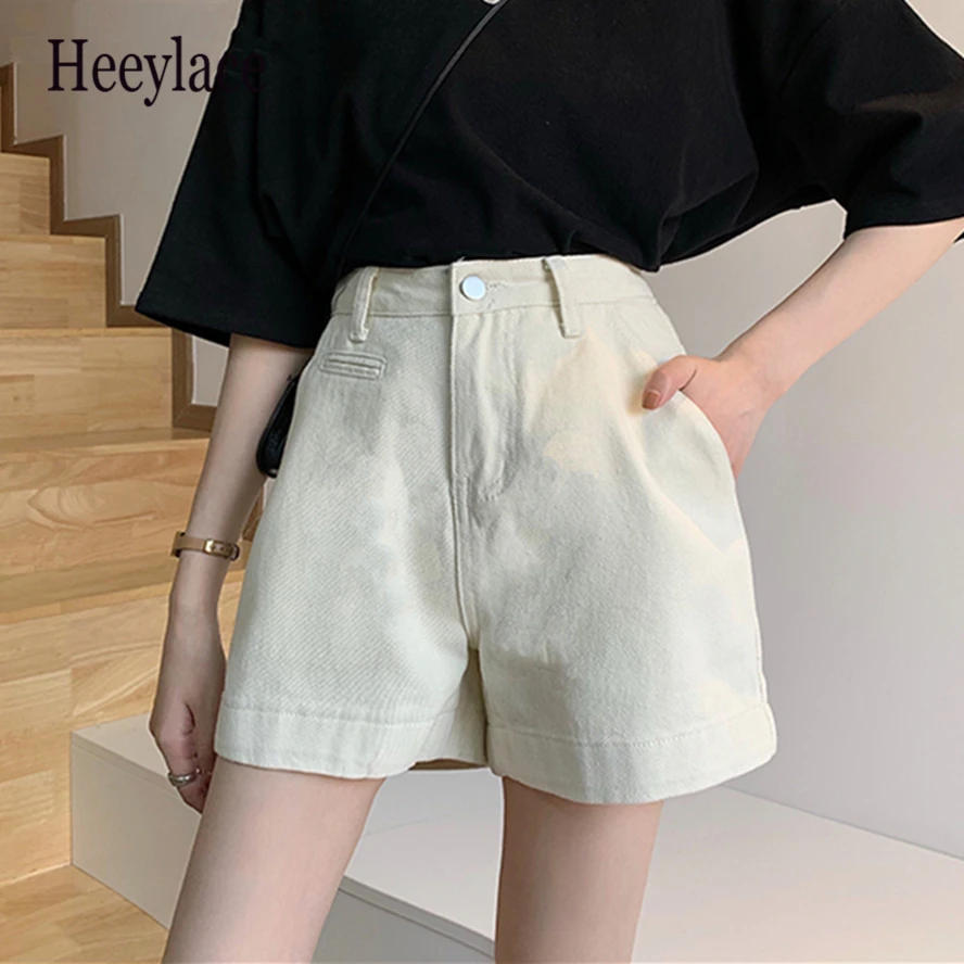 Women Shorts Solid 2021 Spring Summer New Wide Leg High Waist Denim Streetwear Fashionable Jeans Shorts Trousers
Women Shorts Solid 2021 Spring Summer New Wide Leg High Waist Denim Streetwear Fashionable Jeans Shorts Trousers