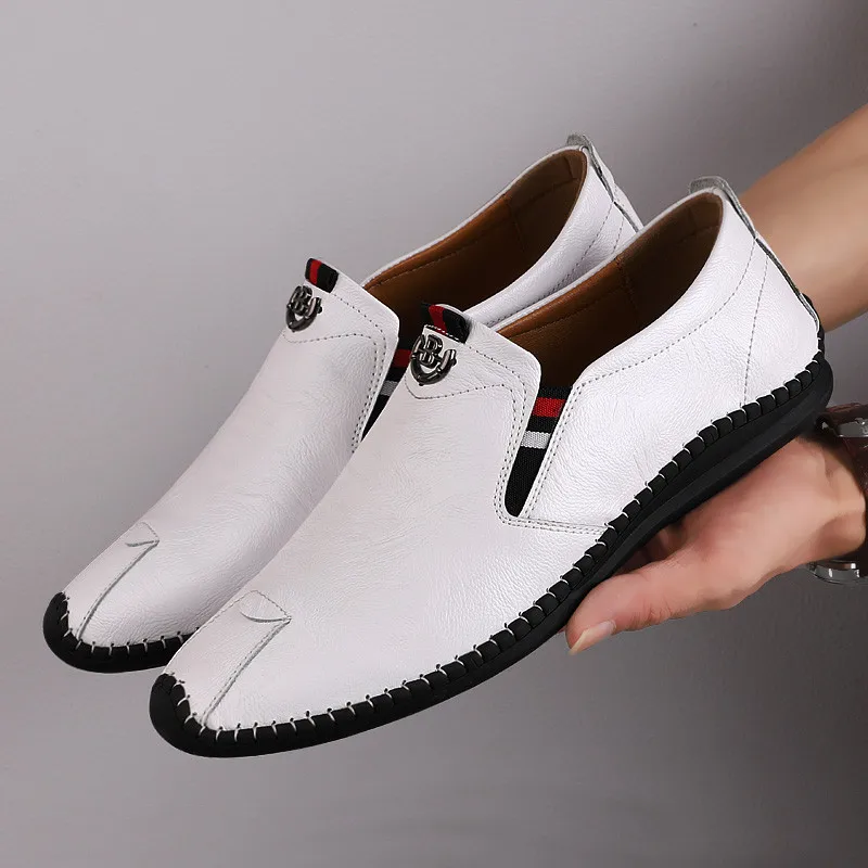 Flat New 2021 Trend Light Shoes For Men Tourism Party High Quality Slippers Personality Fashion Office Business
Flat New 2021 Trend Light Shoes For Men Tourism Party High Quality Slippers Personality Fashion Office Business