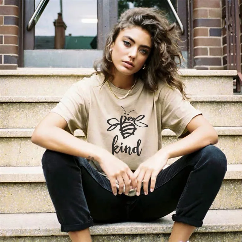 Apis Florea Printed 100% Cotton Short-sleeved Women's T-shirt Casual Soft Female T Shirt Women Plus Size Femme Top
Apis Florea Printed 100% Cotton Short-sleeved Women's T-shirt Casual Soft Female T Shirt Women Plus Size Femme Top
