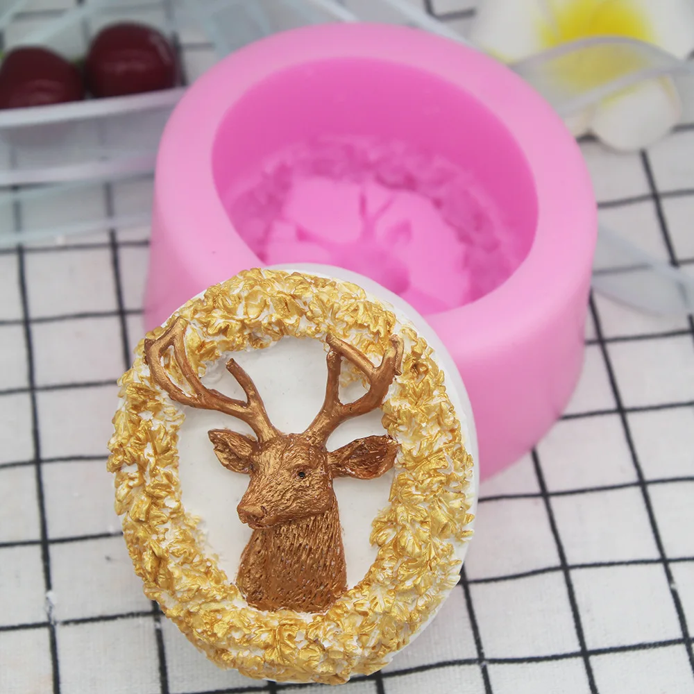 Christmas Elk Silicone Soap Mold Home Deco Aroma Plaster Mould Automotive Pendant Mold Fondant Cake Candle Decoration Mold
Christmas Elk Silicone Soap Mold Home Deco Aroma Plaster Mould Automotive Pendant Mold Fondant Cake Candle Decoration Mold