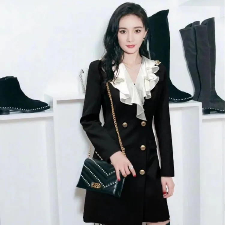 2021 new Yang Mi star same French niche V-neck Ruffle suit dress A-line autumn women's dress
2021 new Yang Mi star same French niche V-neck Ruffle suit dress A-line autumn women's dress