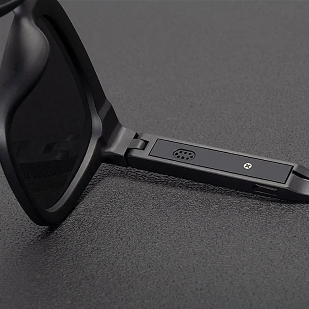 Audio Intelligent Wireless Sunglasses Waterproof High Definition Polarizing HIFI 5.0 Stereo Sunglasses
Audio Intelligent Wireless Sunglasses Waterproof High Definition Polarizing HIFI 5.0 Stereo Sunglasses