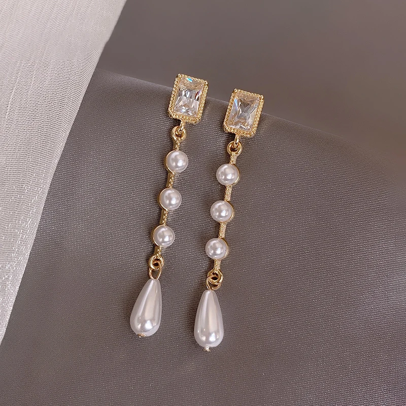 2021 Korean Fashion Vintage Baroque Pearl Tassel Drop Earrings for Women Long Chain Freshwater Dangle Earrings Jewelry Ear Line
2021 Korean Fashion Vintage Baroque Pearl Tassel Drop Earrings for Women Long Chain Freshwater Dangle Earrings Jewelry Ear Line